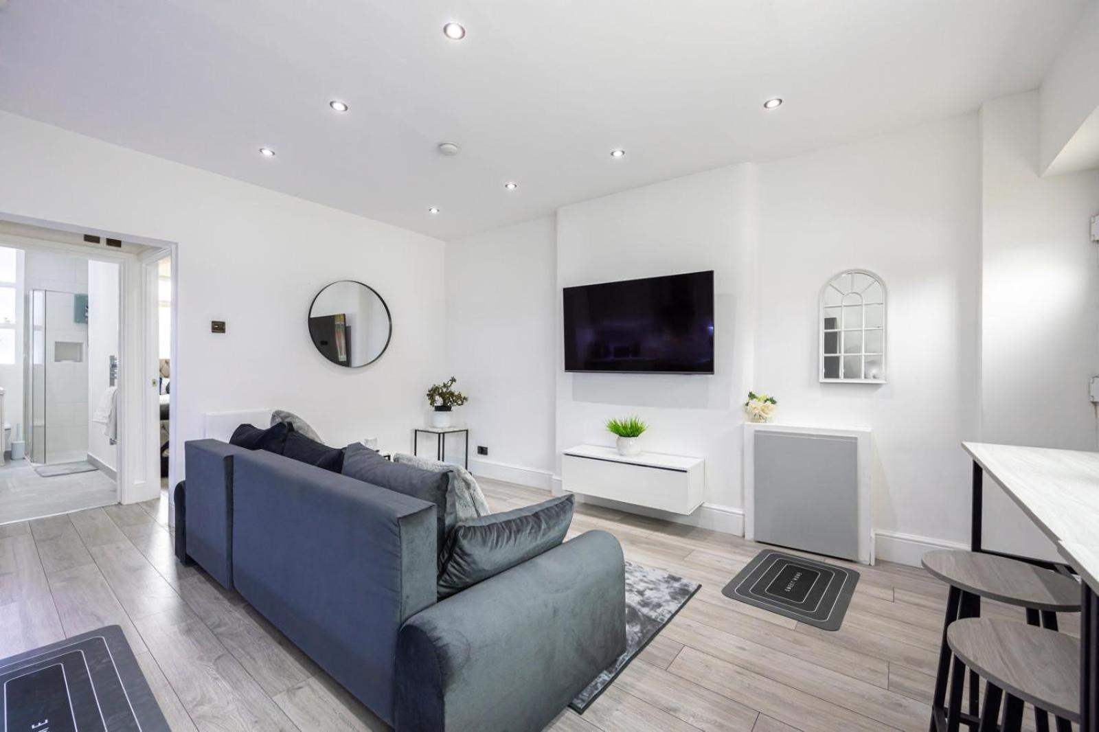 Westpoint Luxury Apartment Манчестър Стая снимка